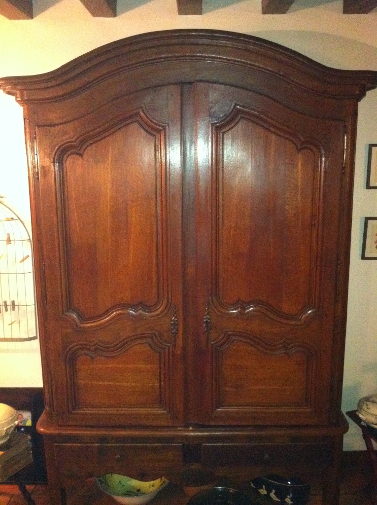 Armoire avant